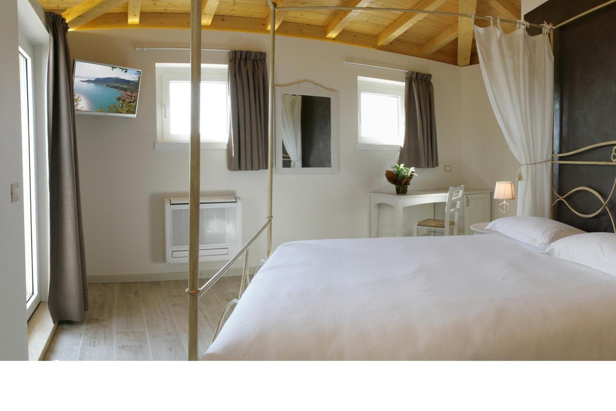 Relais Colle San Giorgio Bed and Breakfast Μπαρντολίνο Δωμάτιο φωτογραφία